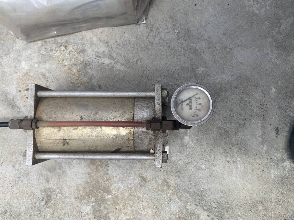 Hydraulic Marine Steering Accumulator Tank w/ Pressure Gauge