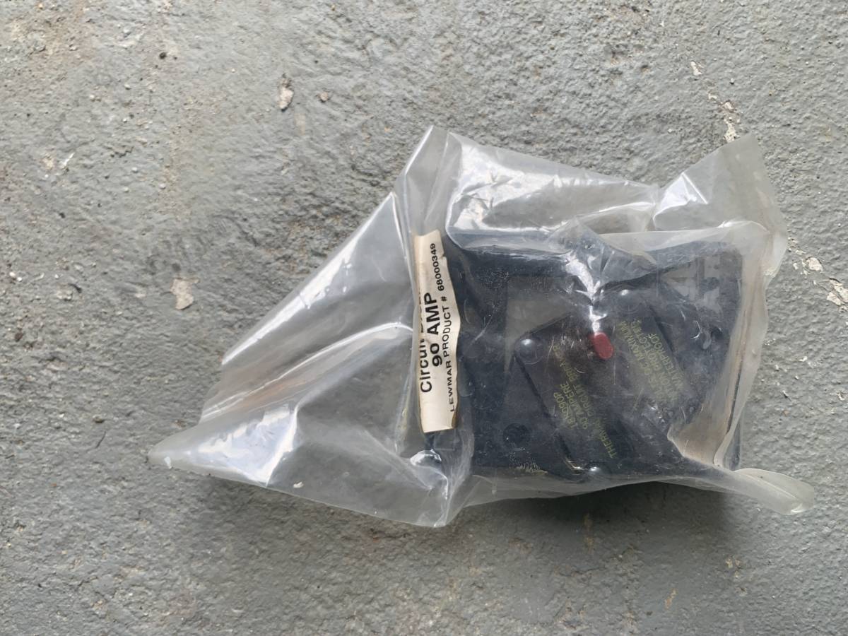 Lewmar 90 Amp Circuit Breaker (Product #68000348)