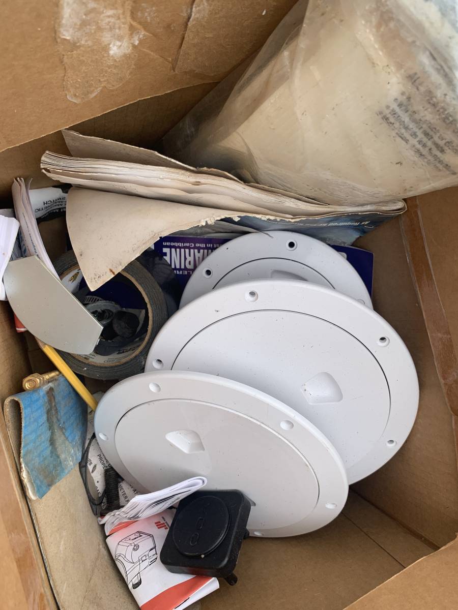 Round White Deck Inspection Plates/Hatches Assorted Sizes (Lot)