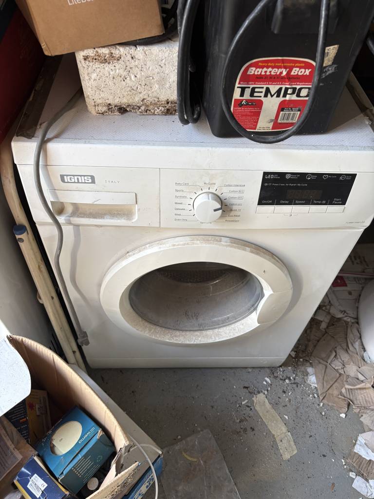 Ignis Italy Front-Load Washing Machine, Used with Wear
